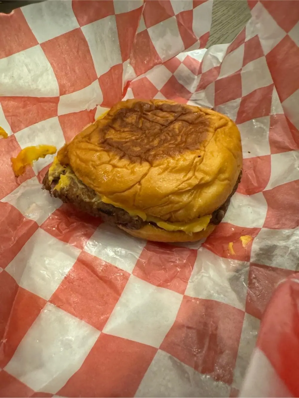 cheese burger at 7th Street Burger Financial District
