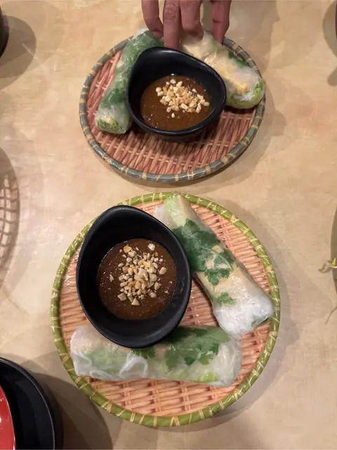 rice paper roll at Phở Lucky