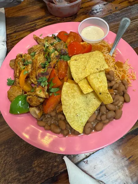 fajitas at El Limón