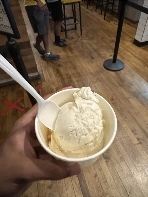 ice cream at Browndog Barlor & Restaurant