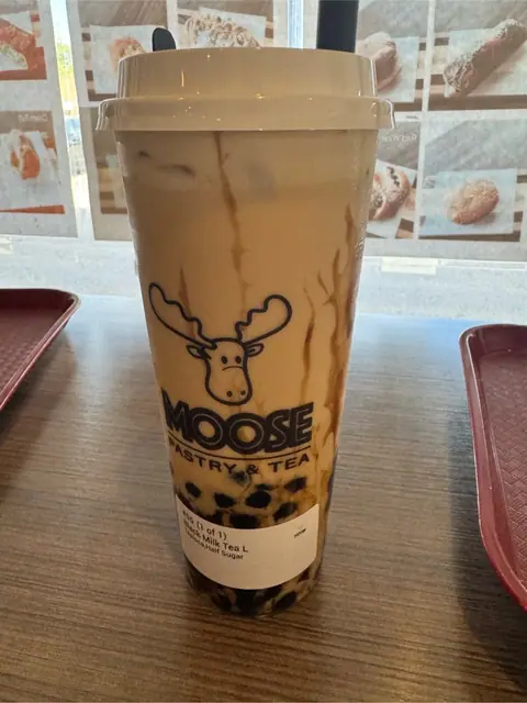 boba at Moose Pastry & Tea