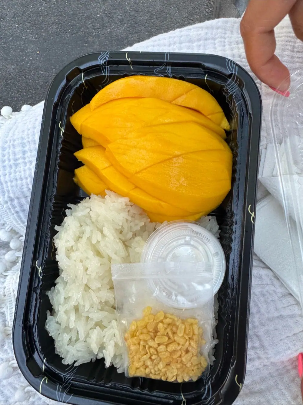 Mango sticky rice at Pata Market
