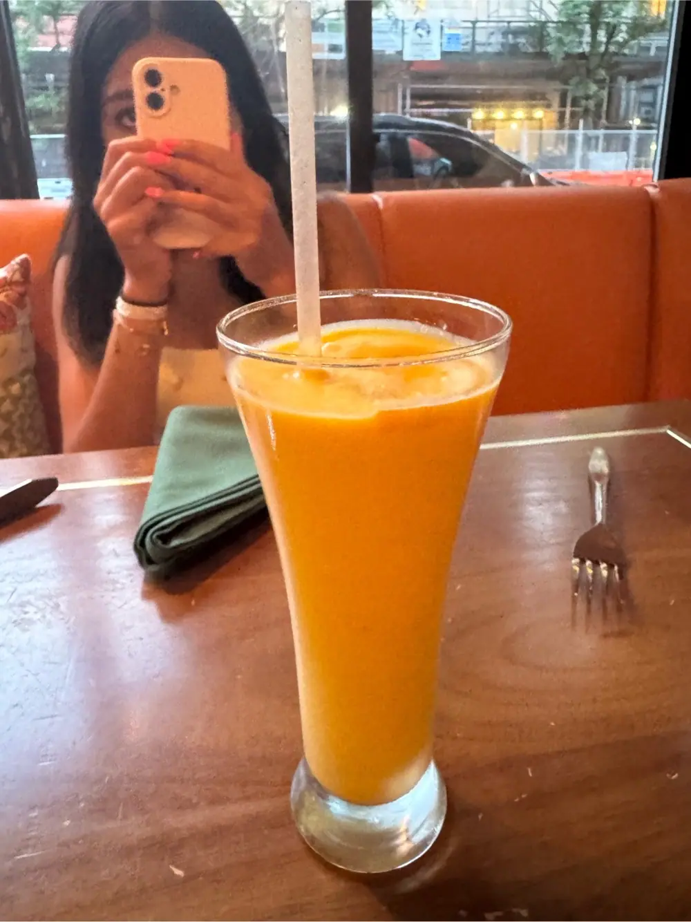 Mango lassi at Kebab aur Sharab