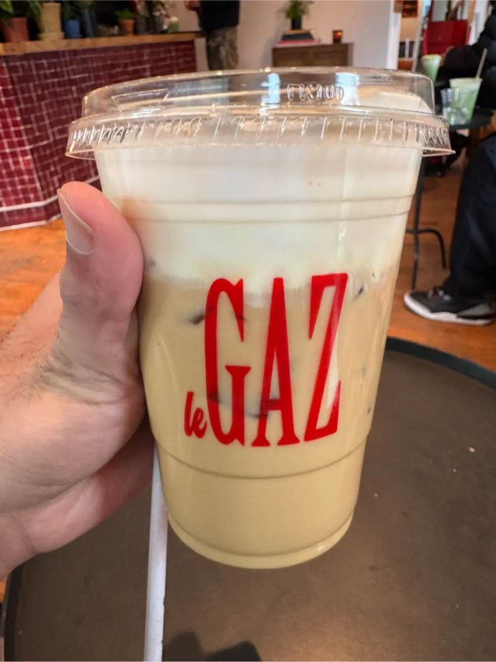 Vani muoi latte at le gaz