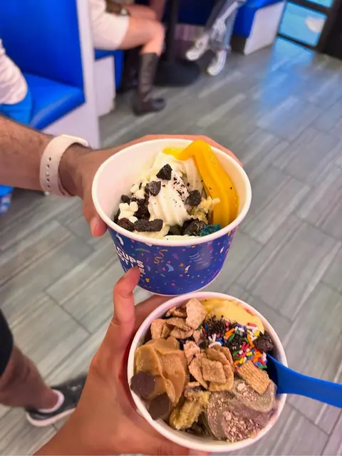 Froyo at 16 Handles