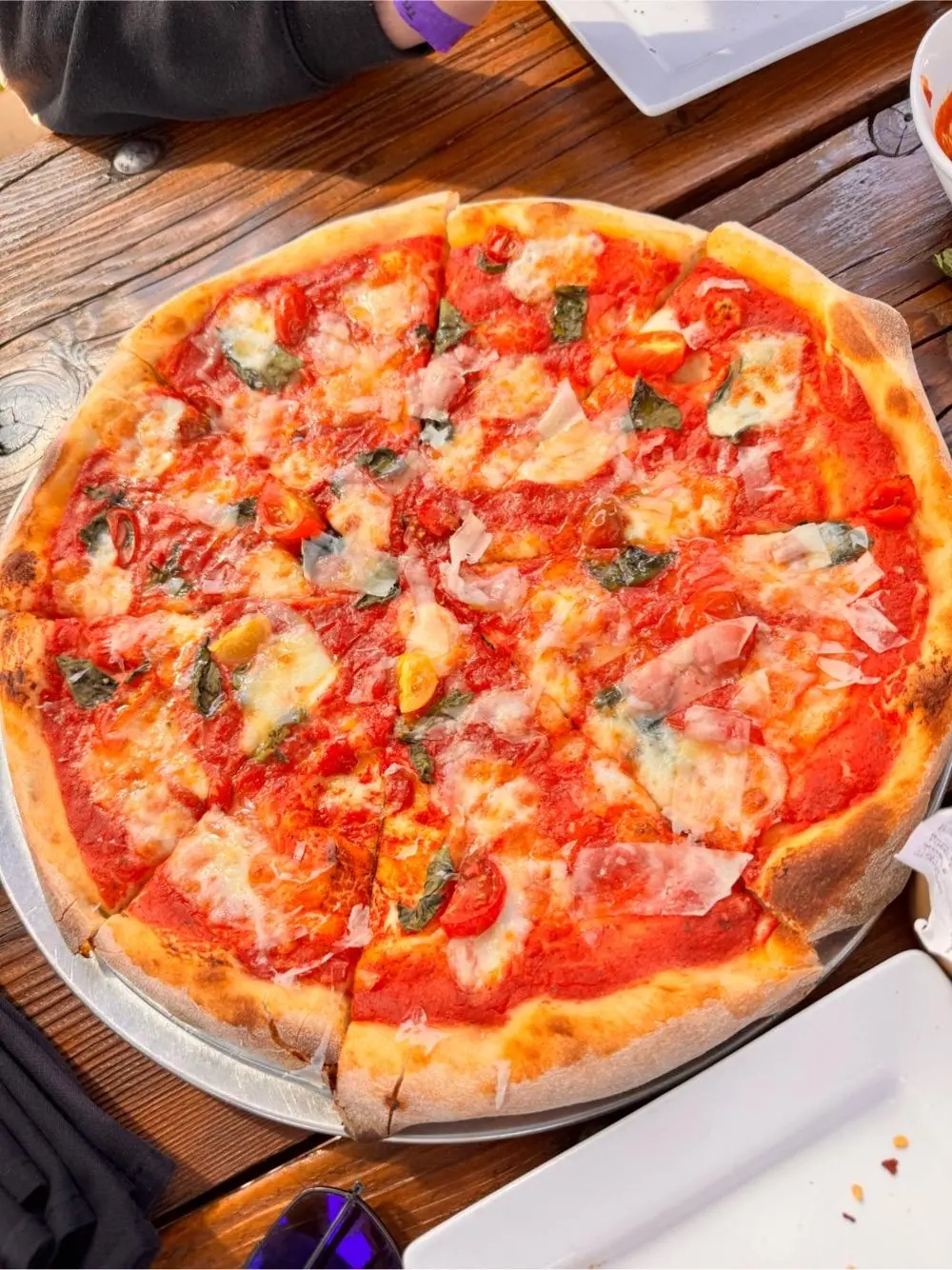 Margarita pizza at Whitecaps Pizza