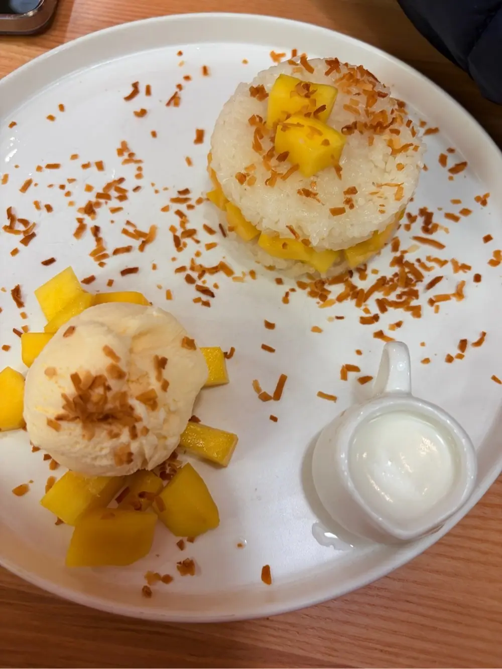 Mango sticky rice at Mango Mango Dessert - Union Square